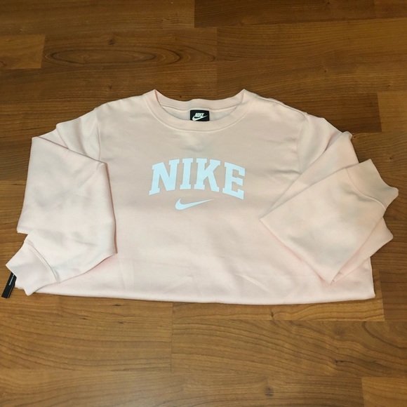 Nike Women’s Crew Neck Sweatshirt - Picture 2 of 4